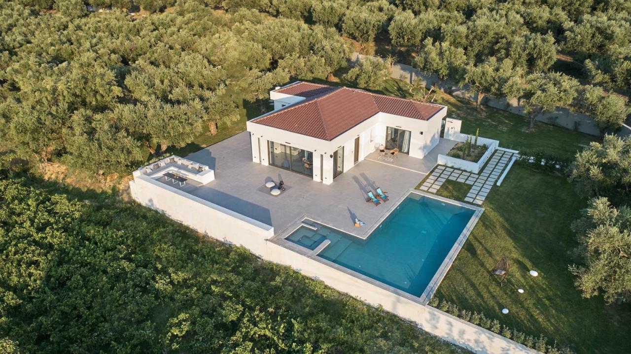 Drallos Luxury Villa Alikanás Exterior foto